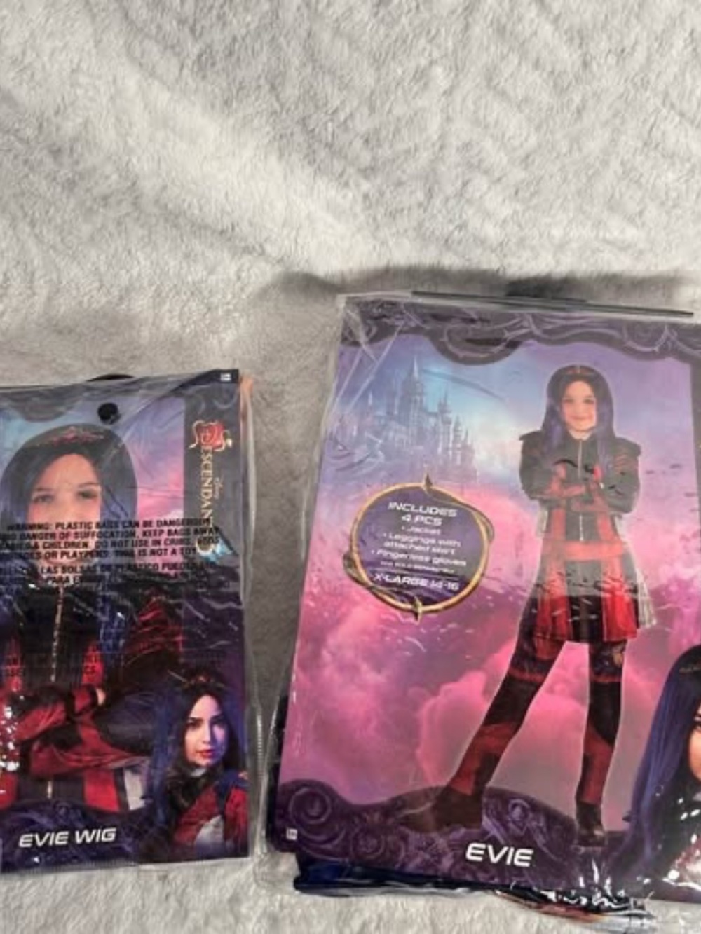 Disney Descendants 3 Evie Costume + Wig, Book & Bag – Size 14/16